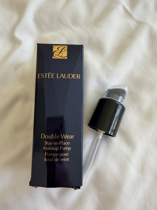 Estee Lauder Other - Estee Lauder Double Wear Makeup Pump - Black & Clear